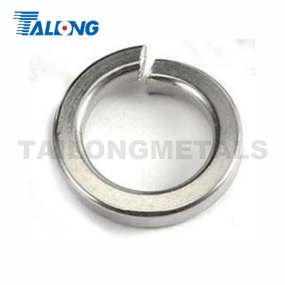 Spring washers for cylindrical head screws